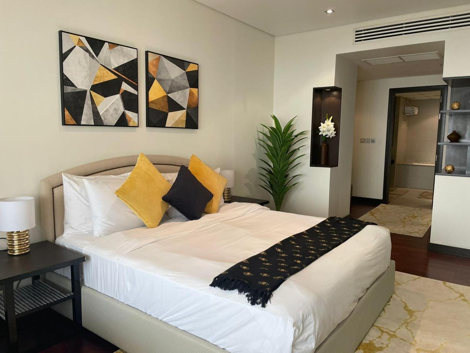 Anantara Hotel Apartment Palm Jumeirah Connected Anantara Hotel Дубай Экстерьер фото